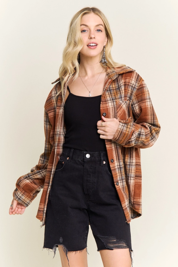wholesale CEJ2586G-PLAID ROLLED SLEEVES BUTTON DOWN SHACKET Adora